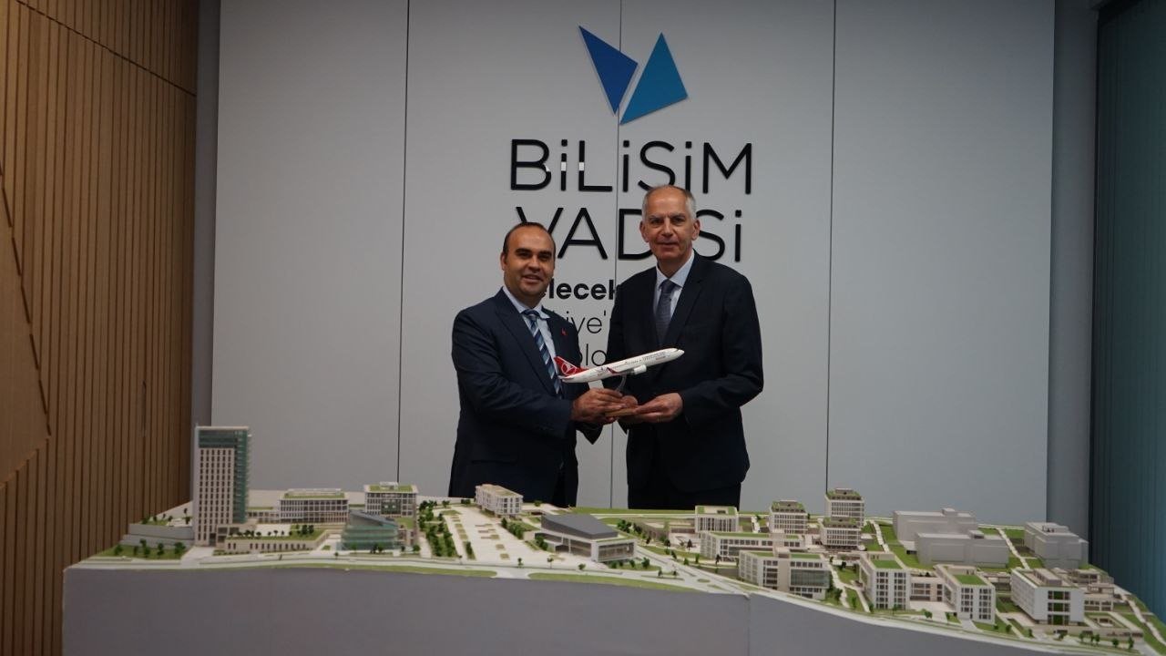Fransa’nın Türkiye Büyükelçisi ile Bilişim Vadisi Ziyareti