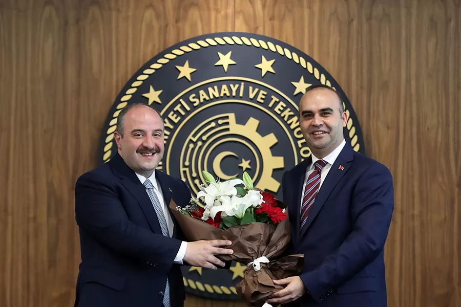 Sanayi ve Teknoloji Bakanlığı'nda Devir Teslim