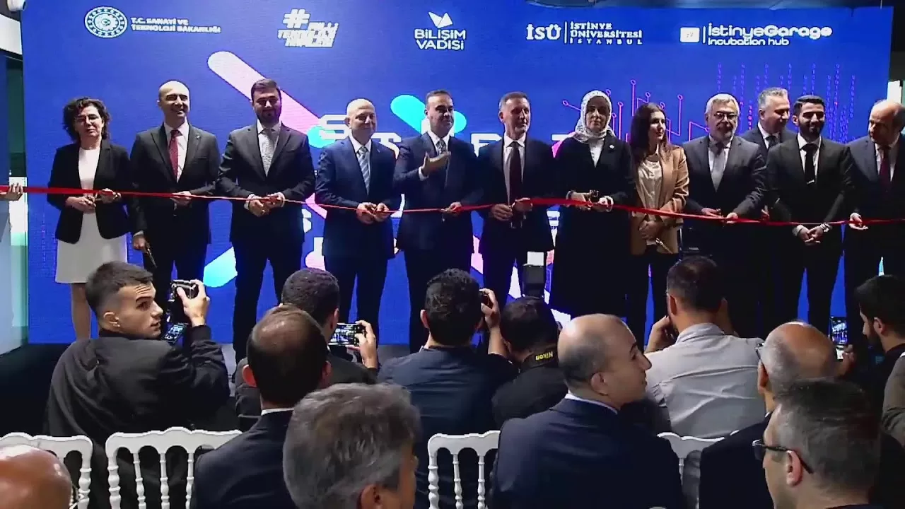 İSTİNYE ÜNİVERSİTESİ GİRİŞİMCİLİK VE KULUÇKA MERKEZİ AÇILIŞ TÖRENİ