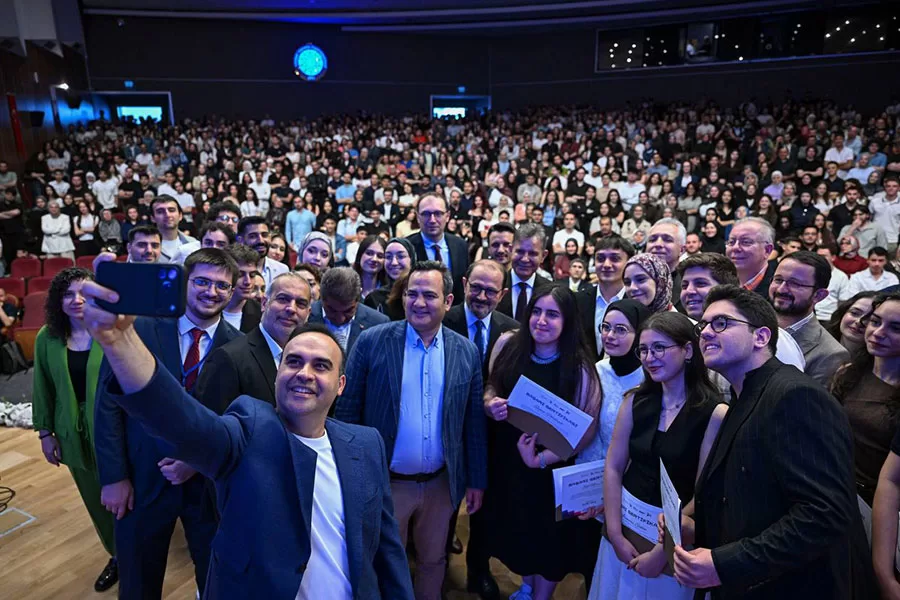 İŞ’TE YAPAY ZEKÂ MEZUNİYET TÖRENİ - Gorsel 4